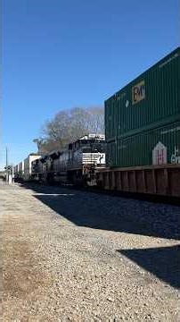 NS 27A is passing through Suwanee GA with #heritageunit #1080 as a mid dpu. #train #ns #suwanee