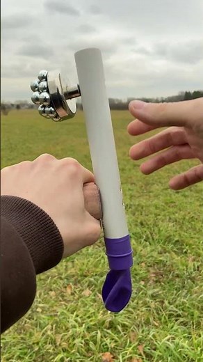 New innovative slingshot made of PVC pipe and balloon #slingshot #experiment #bamboo