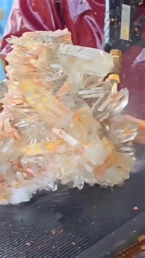 Panda Crystal on Instagram: "How to clear your quartz & minerals ? When u get crystals just from Mother Earth , usually it’s very dirty 😅 How to clear it ? Using a high-pressure water gun for cleaning is a common method 🤗 If there is any copyright problem, please contact me to delete it! #crystal #crystals #quartz #quartzcrystal #crystalmining #miningcrystals #miningquartz #miningcrystal #clearquartz #quartzpoint #quartzpoints #extractmineral #quartzcrystals #fineminerals #minerals #mineralspe