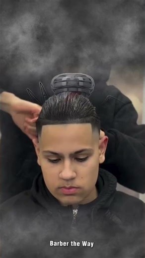 Low Taper Fade Man Bun #haircut #barbershop #lowtaperfade #fypシ゚viral #burstfade
