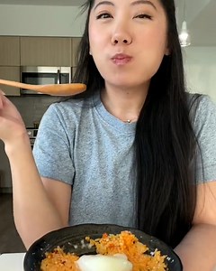 4.9M views · 42K reactions | This woman makes delicious Korean food - and she makes it seems so easy!   | FOODbible | Facebook