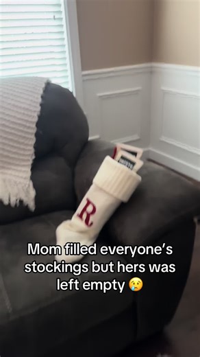 Why did this make me sad? Moms do everything for their kids. #Christmas #mom