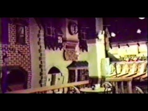 Chuck E. Cheese*s - 1989 Store Tour at the Danvers, MA CEC