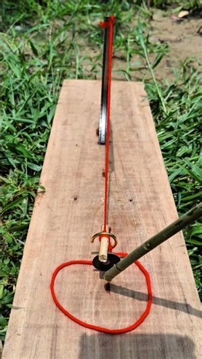 A Powerful Trap Mechanism Using a Saw Blade Bow and Rope Loops!!