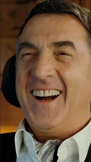 Driss dances / movie: Intouchables (2011)