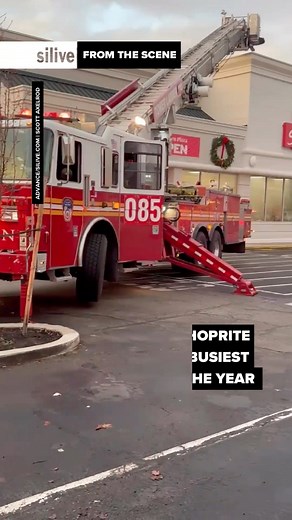 BREAKING: A fire was reported at ShopRite on Staten Island during one of busiest food shopping days of the year, according to the FDNY. There was a large FDNY response at ShopRite in Great Kills on Wednesday afternoon, which, as Thanksgiving eve, stands as one of the busiest food-shopping days of the year. Read more here: https://l.silive.com/c6fvi0 | Staten Island Advance