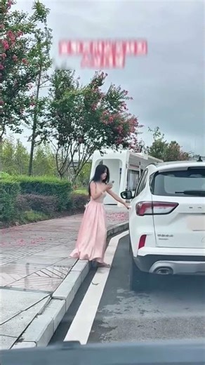 Don’t Be This Addicted to Your Phone 😂 | Wedding Gone Wrong