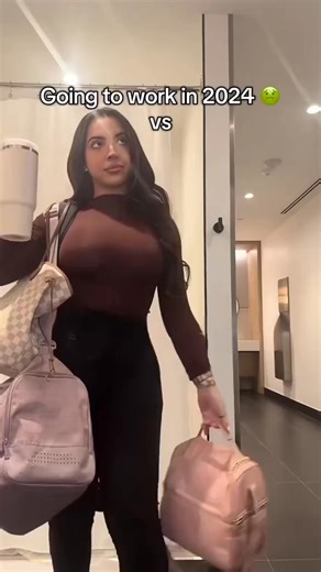 🎒✨ This backpack holds SO much! Laptops, clothes, books—all organized with compartments, perfect for work or school! 😌💼 Adjustable padded straps are a lifesaver! Carries heavy stuff without hurting my shoulders, super comfy! 💧❤️ Fabric’s tough and splash-resistant! No scuffs after months of use, still looks sleek. 🌈💖 5 colors to pick from! My black one matches work outfits, pink goes with casual clothes—so versatile! >> https://linacky.com/products/large-capacity-multifunctional-leisure-ba