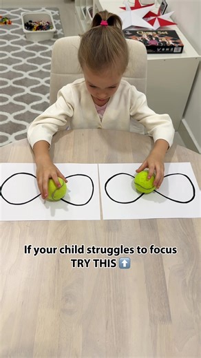 This simple bilateral coordination activity helps the brain work as a team. 🧠 When both hands move together, the left and right sides of the brain communicate better which supports focus, calm, and learning readiness. Perfect as a quick warm-up before: • writing • reading • homework • or any focused activity Save this for later and try it with your child 🤍 #braingames #brainboostingforkids #preschoolideas #focusforkids #homeschoolideas