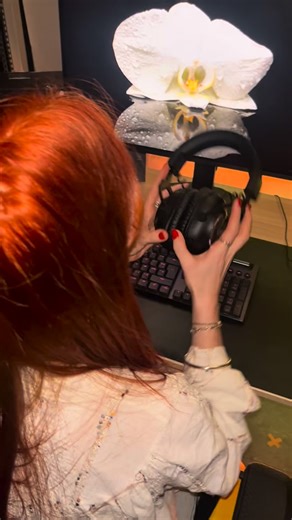 🎉 Jeu concours anniversaire LDLC – 30 ans ! 🎉 FOCUS SUR... 3 lots Logitech G absolument incontournables : 🖱️ Précision : la souris G502 X ⌨️ Confort : le clavier G915 X Lightspeed Tactile 🎧 Immersion : le casque Pro X Wireless Lightspeed Ces trois pépites font partie du setup anniversaire complet à 7 600€ à gagner pour nos 30 ans… 😏 Et bonus : pendant l’opération, ils sont aussi à -30% jusqu’au 8 février sur notre site, et dans nos magasins ! 👇 Dites-nous en commentaire : vous choisissez l