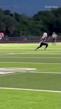 Watch Bayshore football defeat Southeast to open district play