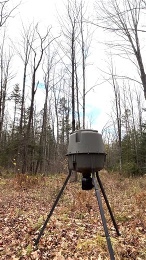 The time change is coming! Don’t forget to update your feeders! 🤘🏻🤘🏻 | Moultrie Products