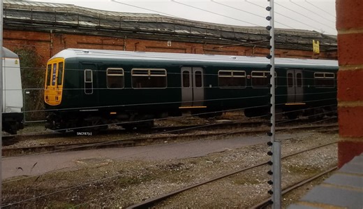 Great Western Railway receives the UK’s first tri-mode Class 769 train