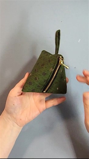 tendersmile.handmade on Instagram: "Quick and Easy sewing tips/ triangle zipper pouch #sewingtips #diy #sewingtutorial #easysewing #easytomake #quickandeasysewing #diypouch #zipperpouch #coinpouch #tendersmilehandmade"