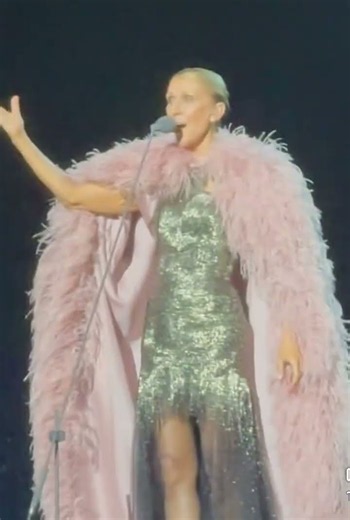 Céline Dion sublime en Callas avec "Ebben? Ne Andrò Lontana"