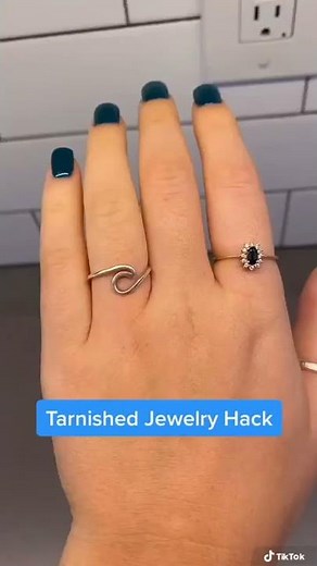 The Easiest Way to Clean Tarnished Jewelry