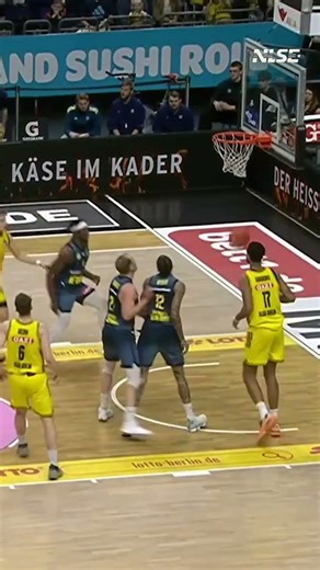 Chris Clemons Alley-Oop → Alex O’Connell Buzzer-Beater 😱🔥 | easyCredit BBL #basketball #highlights