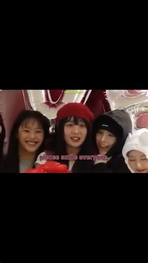 the seesaw fake smiles #loona #이달의소녀 #loossemble #shorts #yves #chuu #gowon #yeojin