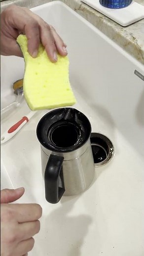 How to Clean a Coffee Pot
