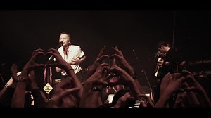 174K views · 2.9K reactions | 18 ans plus tard, le célèbre Live à La Cigale de Renaud renaît dans des éditions collectors : l'intégrale du concert en coffret 4 CDs, coffret 6 vinyles ou coffret ultimate 6 vinyles et 4 CDs, inclus un DVD bonus de 2h du concert. Déjà disponible en précommande : https://renaud.lnk.to/livealacigaleFA ✨ | Renaud | Facebook