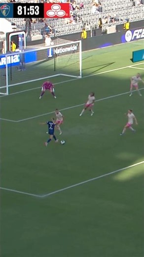 Ashley Sanchez picks out the top corner for her 19th of the season 🤯 #nwsl #soccer #football