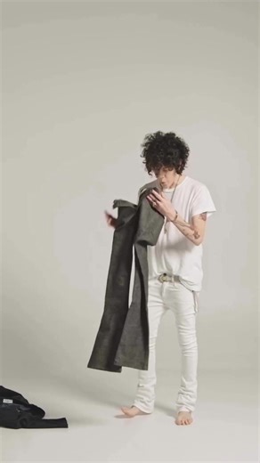 41K views · 971 reactions | Repost @coreva_design Something cool is brewing! Get a sneak peek behind the scenes with our awesome ambassador, LP @iamlpofficial #stretchyourself #corevadesign #denim #madeinitaly #innovation #regeneration #sustainability #ethicalfashion #lp #laurapergolizzi #clubfansLPspain #ComeToSpainLP #lpfamily #lpspain #clubfansLPspain #marearojalp | Club Fans LP - Spain | Facebook