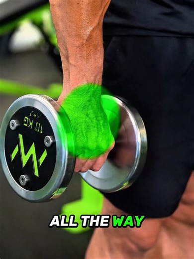 Dumbbell Shoulder Workout: Effective Delt Training Tips