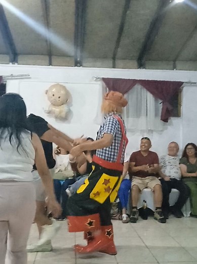 Quien quiere premio o castigo? #coquito #coquitoshow #peruanoenchile🇵🇪🇨🇱 #revelaciondesexo #fiestasinfantiles #babyshower #aniversarios #cumpleaños #payasito #payaso #coco