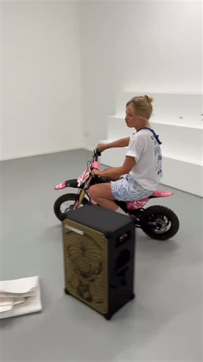 Vanessa_Eckart 🌱 | Motorrad fahren: GK #throwback #simulation | Instagram