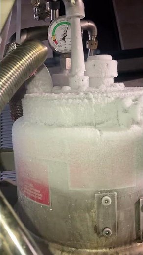 MRI Cryogenics transfering liquid Helium between MRIs
