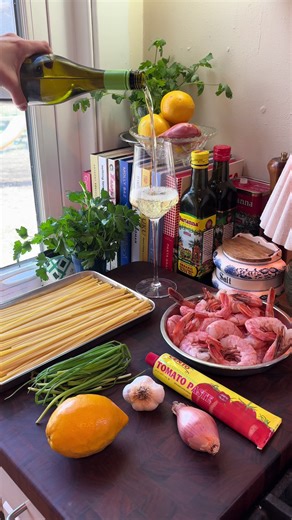 Delicious Herby Lemon Shrimp Pasta Recipe