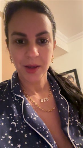 Yanely Acosta on Instagram: "Ya yo tire el mio, y usted se ca lisa ?? o tira uno antes que pase el año."