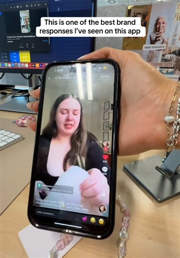 The Impact of Customer Service on Brand Reputation