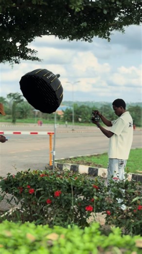 Transforman Media Team @Ð£££MP£ROR @@Realtalkwithdominique @AMj Nathan @Favea amf Let’s create Timlesss Magical Memories for you @Transforman Media studios 📸