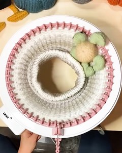 1.1M views · 11K reactions | Knitting a hat the easy way | Nifty & Thrifty | Facebook