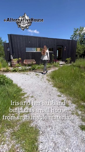 Exploring a Self-Built Small House Journey