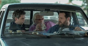 Antoine Bertrand et Gérard Darmon attendent un miracle dans Petit Jésus [bande-annonce]