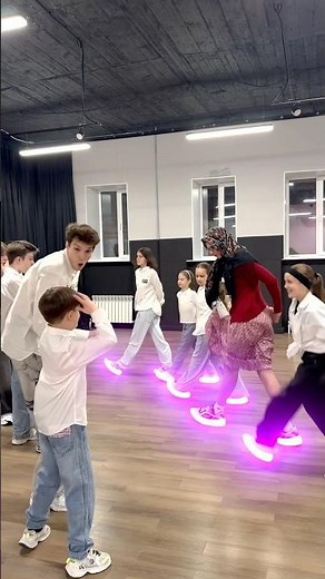 Шаффл Баттл 😎🔥 GIRLS 👧 VS BOYS 👦 WHO WIN ? 😨🏆