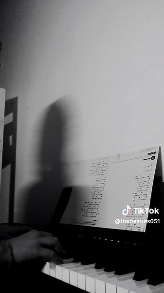#thebeatles #johnlennon #imagine #pianoforte 🤍✨️ IMAGINE JOHN LENNON ☁️✨️