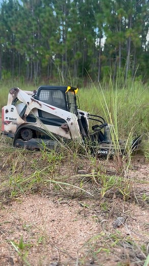 No music 3D printed bobcat mowing Skid steer files https://cults3d.com/en/3d-model/game/3d-printed-rc-tracked-skid-steer-loader-in-1-8-5-scale-by-an3drc-an3drc_construction Brush cutter mod https://cults3d.com/en/3d-model/game/an3drc-skid-steer-brush-cutter-mod Direct drive mod https://cults3d.com/en/3d-model/game/an3drc-skid-steer-back-chassis-worm-drive-mod #scalerc #scalerccrawler #bobcatequipment #skidsteer #skidsteerattachments #bushhogging #3dprinting #3ddesign | Defender Customs