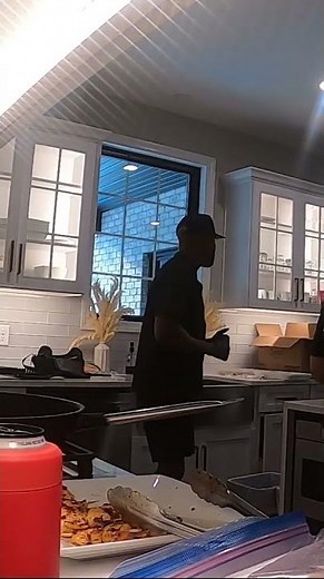 On-site Wedding Catering Activities (Grilled Shrimp)