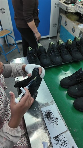 Discover New Balance Sneakers from Global Factory