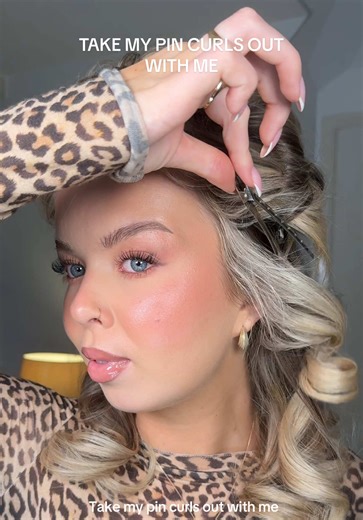 How to Style Pin Curls: Easy Tutorial Guide