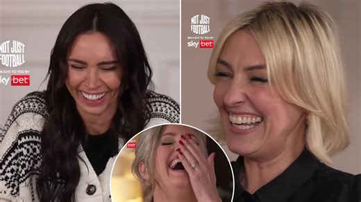Christine Lampard and MOTD's Kelly Cates in hysterics over 'Frank's hot sauce'