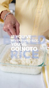🍚 No more undercooked grains, overcooked mush, or burnt pan bottoms. You're going to love this method of cooking perfectly cook rice every time! More details here: https://fountainavenuekitchen.com/kitchen-tips/perfectly-cooked-rice/ | The Fountain Avenue Kitchen