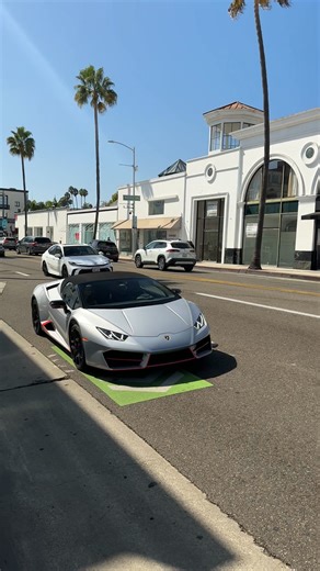 A Lamborghini Huracán LP580-2 Spyder cruising through Beverly Hills — rear-wheel drive and drop-top perfection. With a 5.2L V10 producing 572 hp, it offers a purer, more engaging experience than its AWD counterpart. The LP580-2 is known for its playful handling and lighter weight, making it one of the most driver-focused Huracáns ever built.#Lamborghini #Huracan #fblifestyle | CarSpex