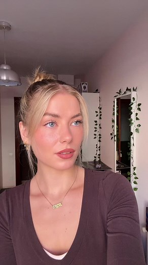 Blonde Hair Bun Styling Tips for Everyday Looks