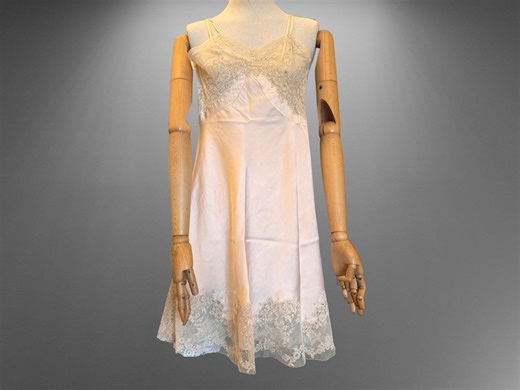 Antique 1920s Silk Slip Dress • Handmade Lace Chemise • Vintage Silk Lingerie • Peach Nightgown - Etsy