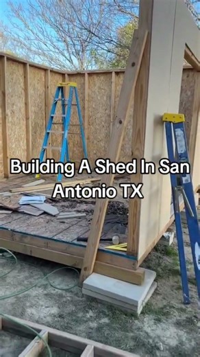 👉 “This Home Depot Shed Is Turning Into a Tiny Home”