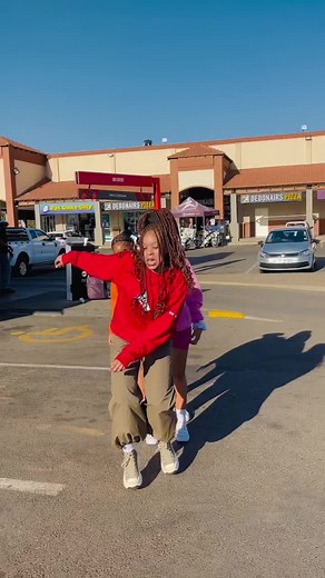 derealice5 on TikTok